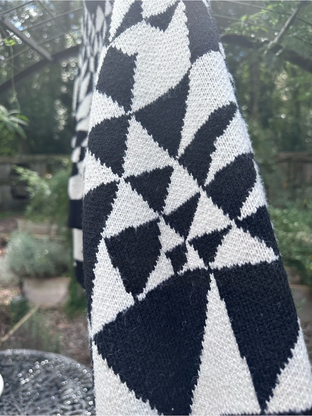 Farm Rio Sweater - Picture 4 of 8